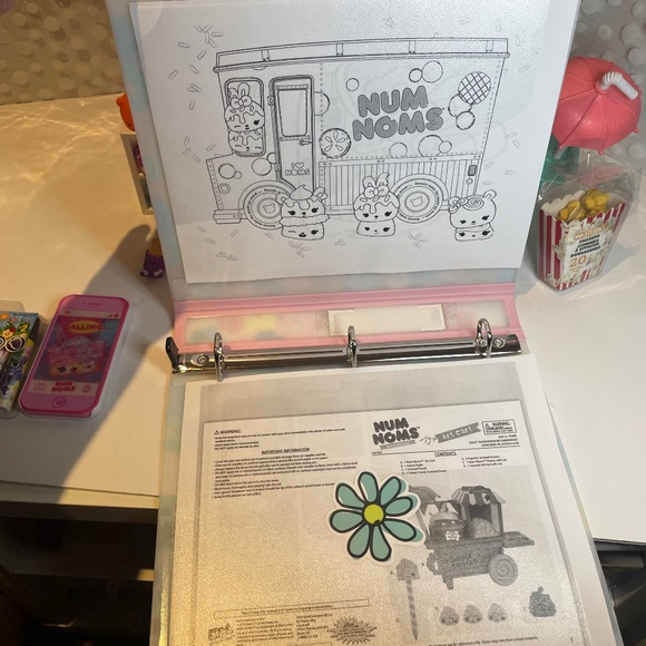Num Noms 🎨🖌️🖼️ & Art Cart bundle - Picture 9 of 12